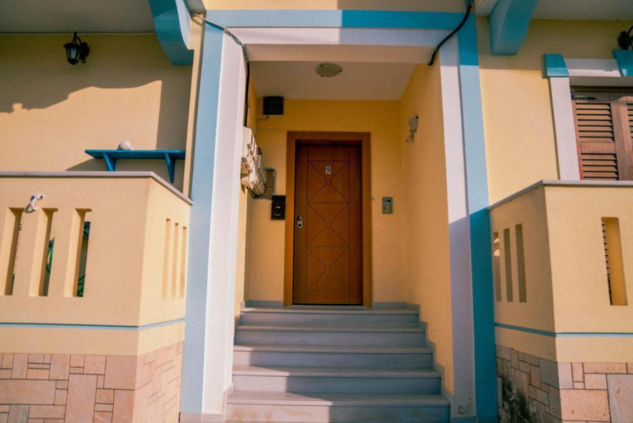 Beautiful House In Aegina Apartment Exterior photo